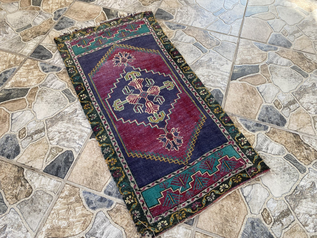 Vintage Turkish Rug 1.6x3.1 Hand Knotted Anatolian Geometric Wool Small Carpet