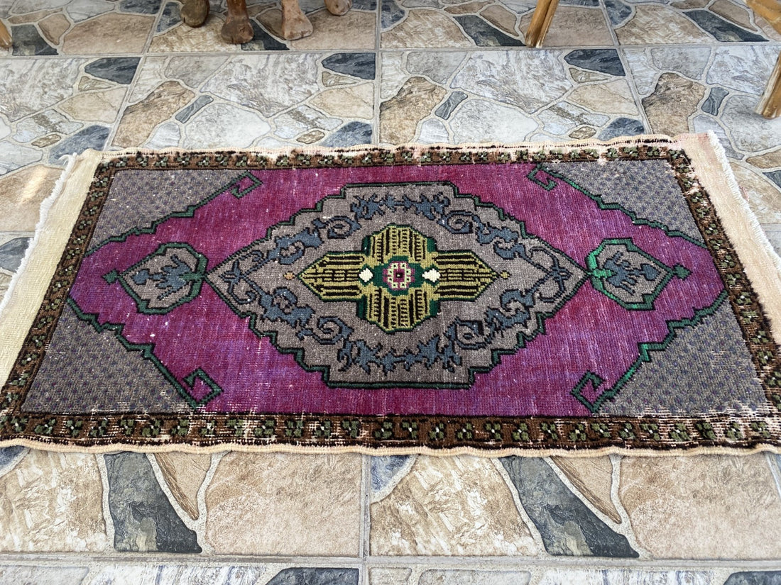 Geometric Turkish Vintage Rug Small Farmhouse Anatolian Tribal Village Rug 1.7x3