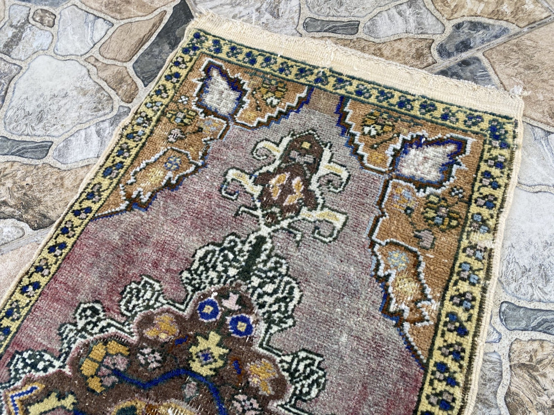 Geometric Turkish Vintage Rug Small Farmhouse Anatolian Tribal Village Rug 1.6x3