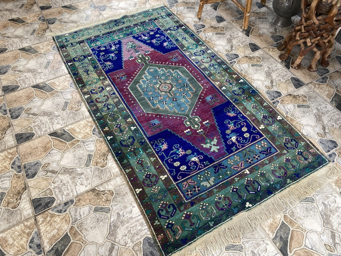 Vintage Handmade Turkish Rug Red Blue Medallion Anatolian Tribal Wool Rug 3x6 ft