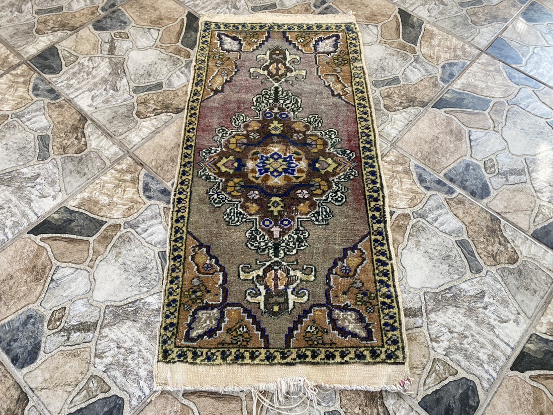 Geometric Turkish Vintage Rug Small Farmhouse Anatolian Tribal Village Rug 1.6x3