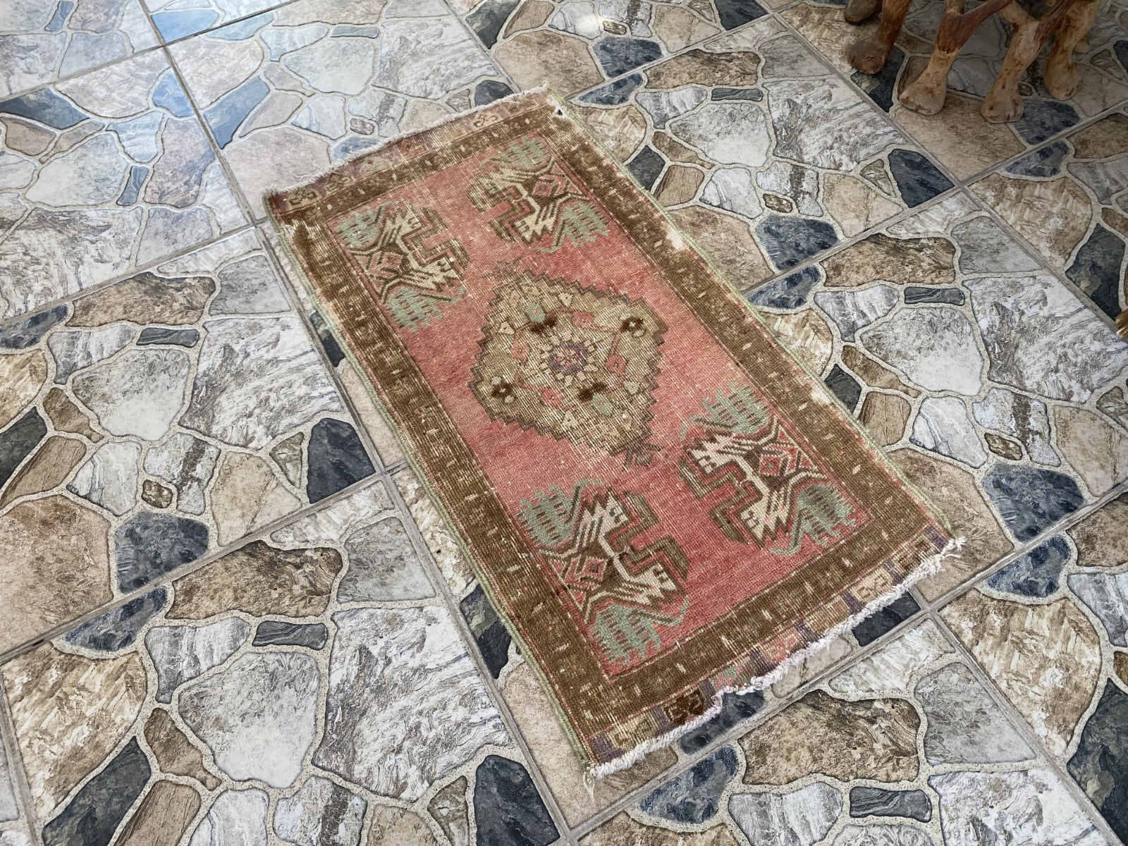 Vintage Turkish Small Rug | 1.6x2.7 ft Hand-Knotted Wool | Red Geometric Mat