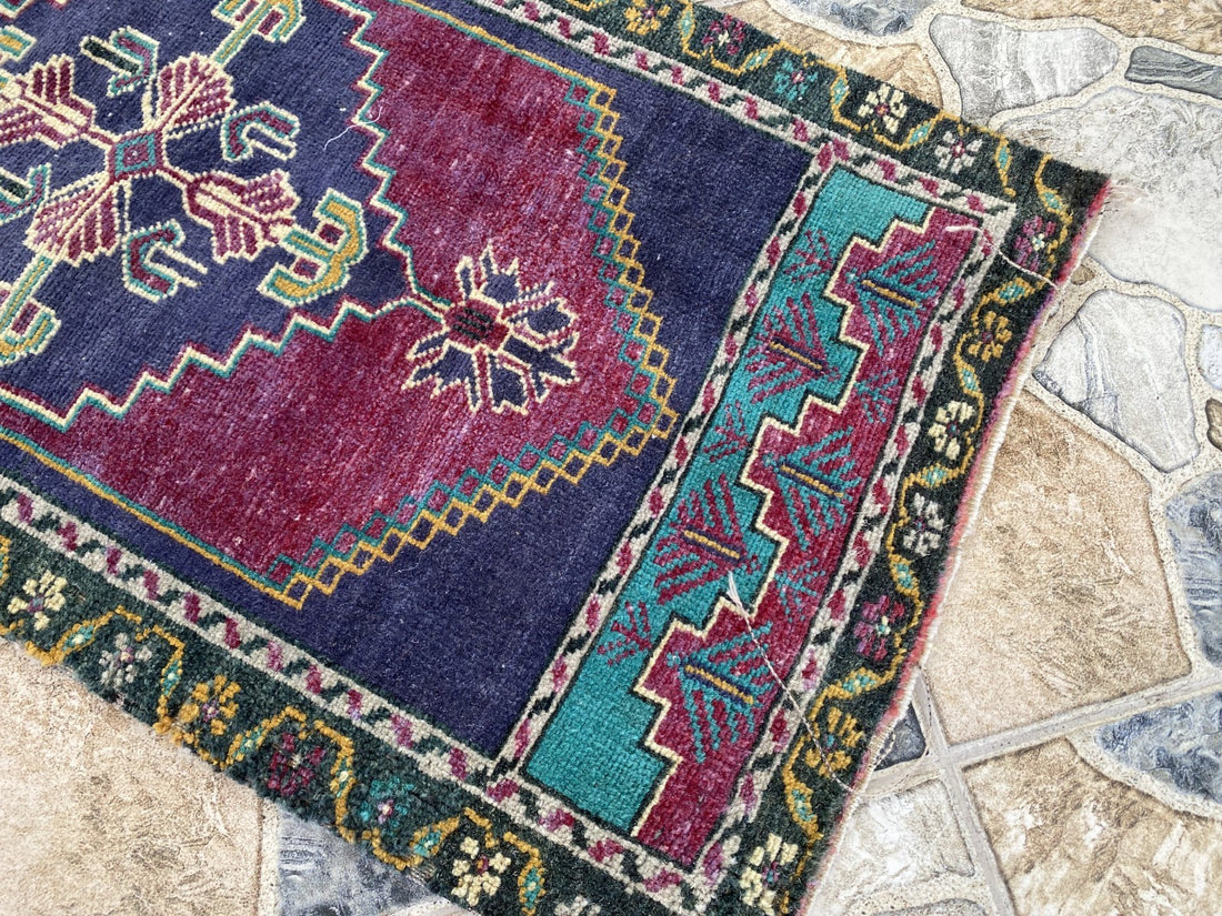 Vintage Turkish Rug 1.6x3.1 Hand Knotted Anatolian Geometric Wool Small Carpet