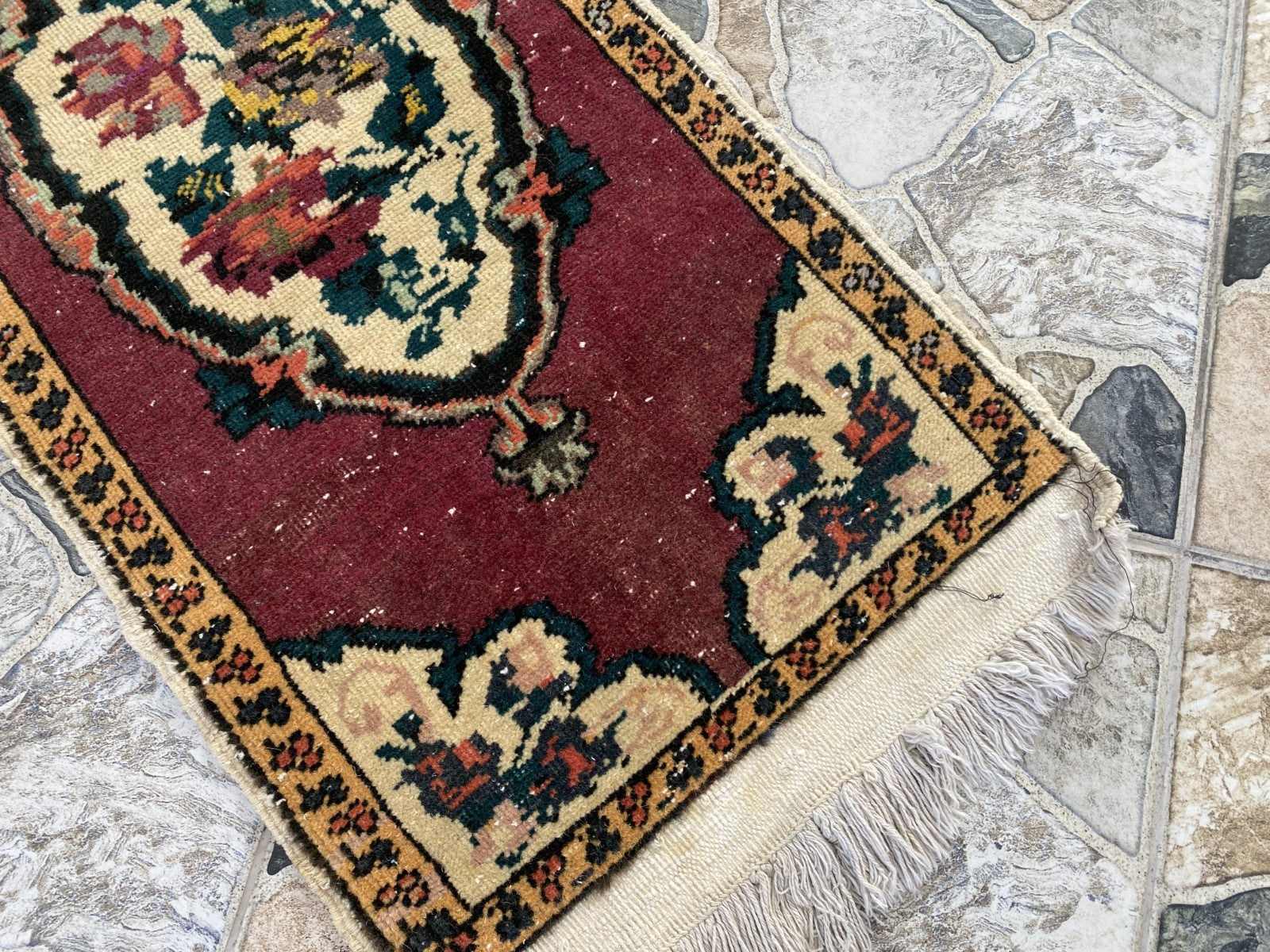 Faded Vintage Wool Rug | 1.5 x 3.1 ft Hand-Knotted Anatolian Small Medallion Rug