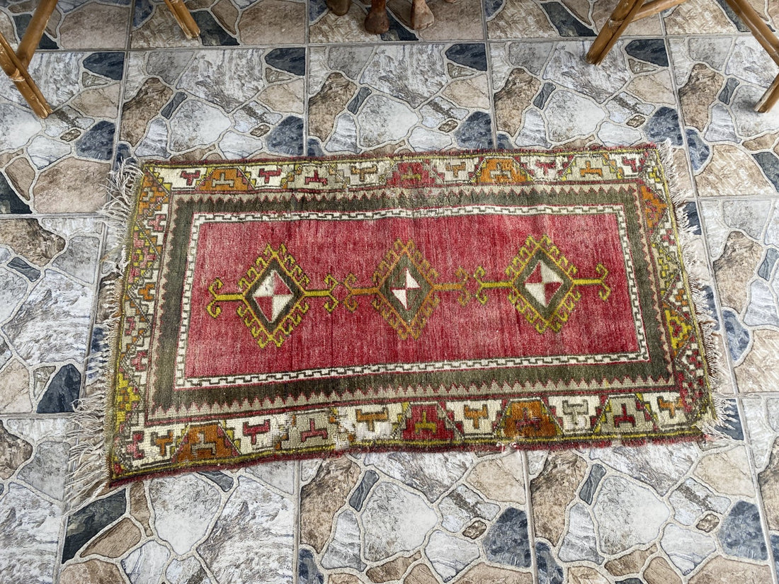 Vintage Anatolian Rug Hand-Knotted Wool Small Farmhouse Tribal Medallion 2x4 ft