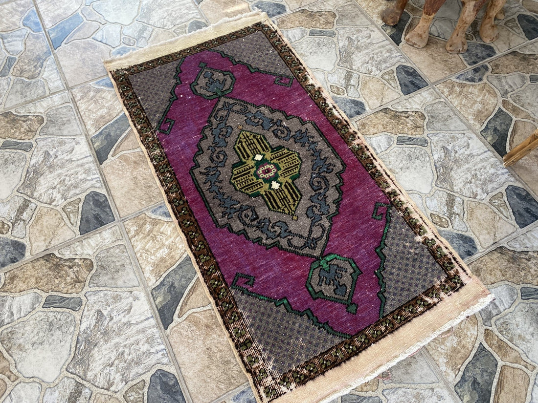 Geometric Turkish Vintage Rug Small Farmhouse Anatolian Tribal Village Rug 1.7x3