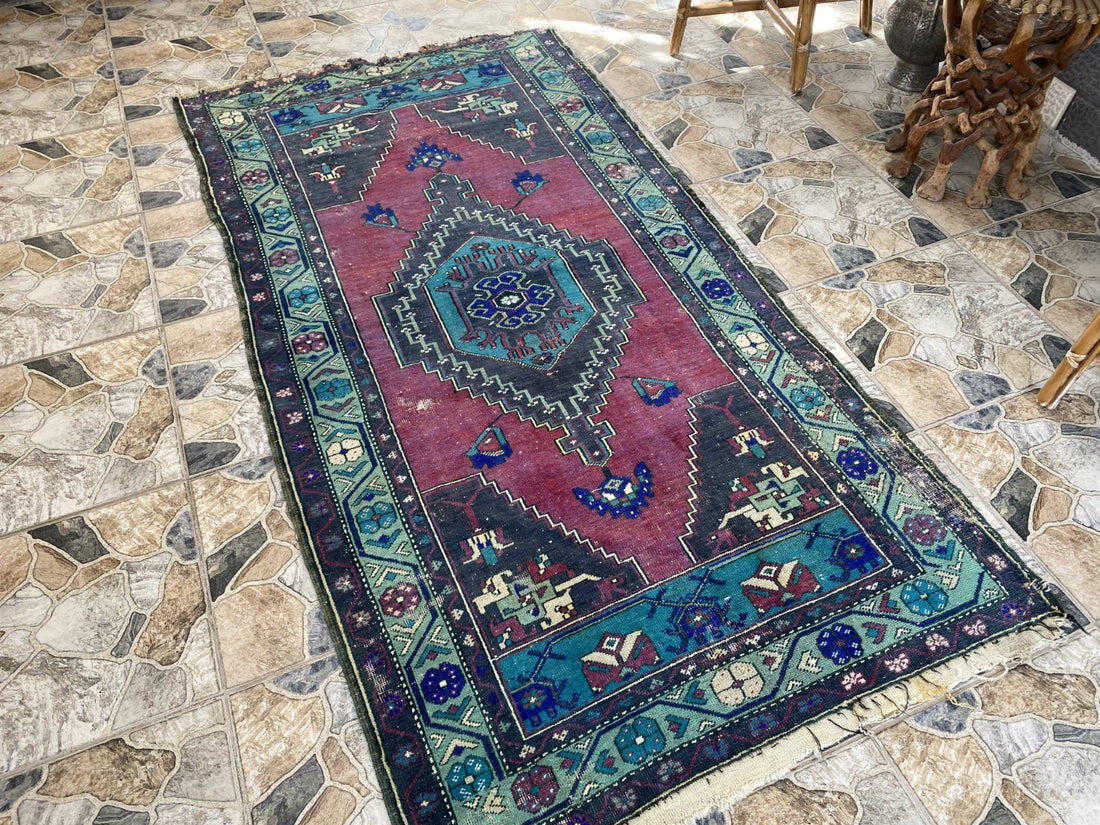 Turkish Vintage Rug, Geometric Area Farmhouse Anatolian Tribal Village Rug 3x7ft