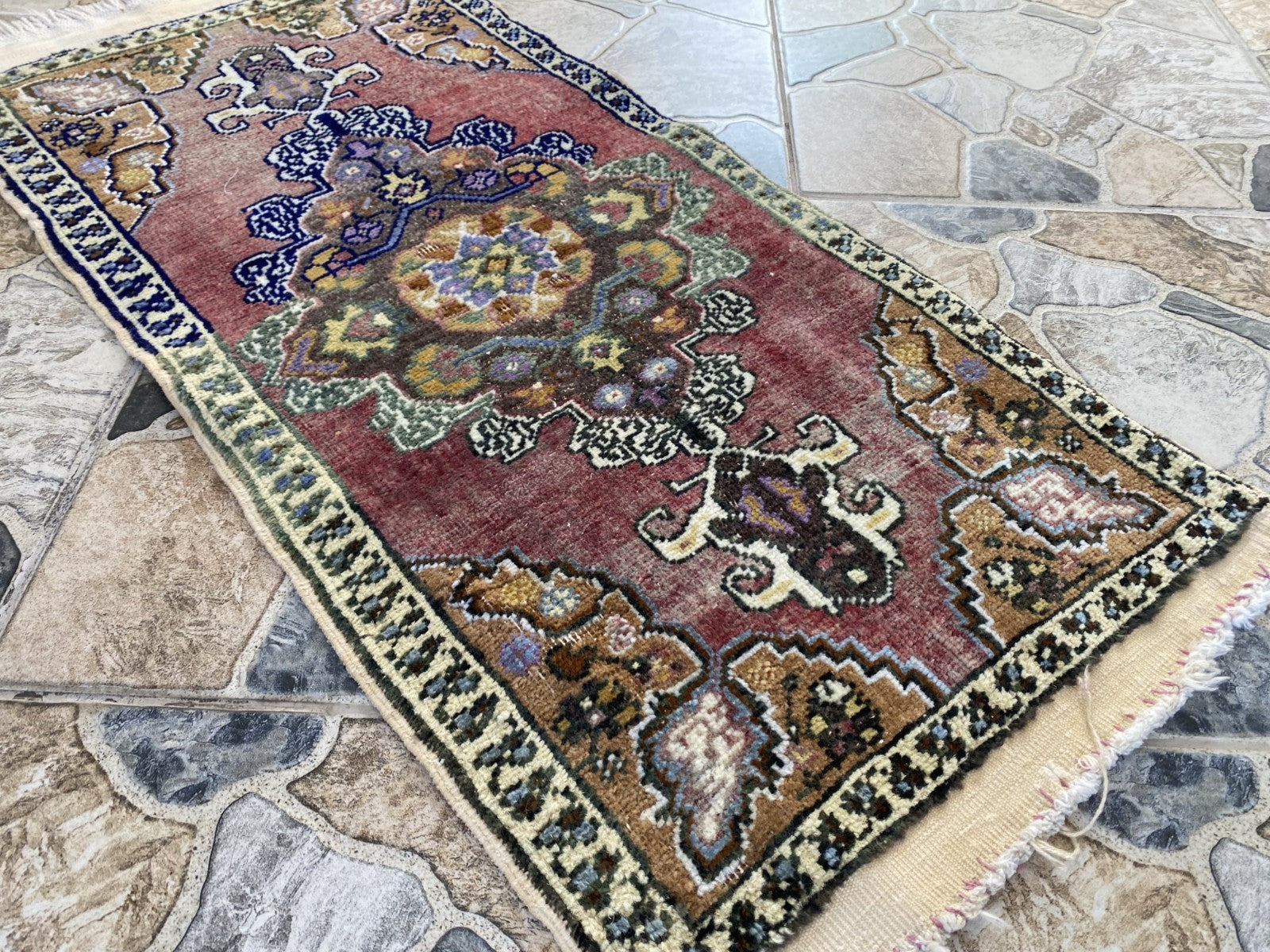 Vintage Wool Rug | 1.5 x 3.1 ft Faded Hand-Knotted Anatolian Small Medallion Rug