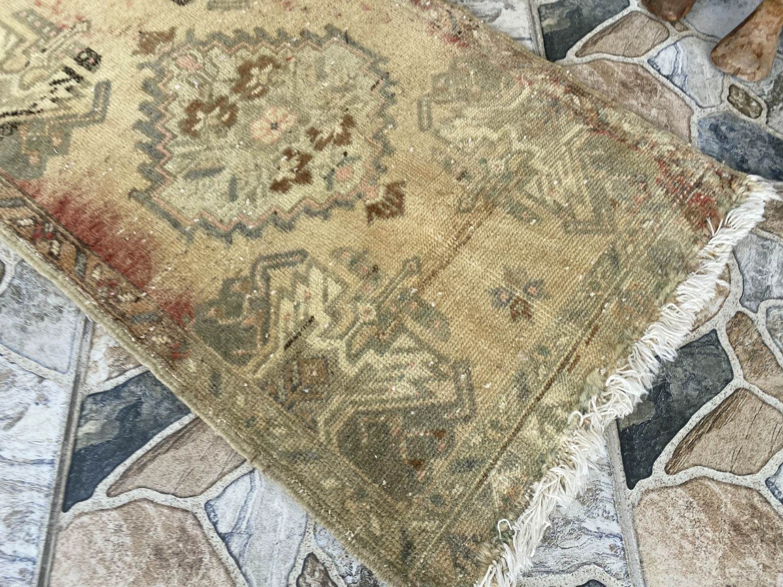 Vintage 1980s Turkish Rug - Tribal Oushak Hand-Knotted Small Carpet - 1.6x2.8 ft