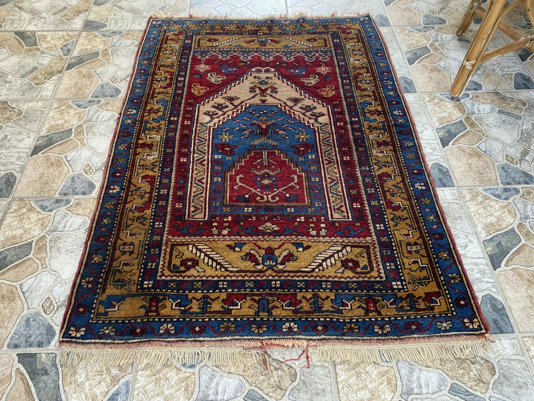 Vintage Hand-Knotted Turkish Area Rug | 3.4 x 4.7 ft | Classic Red Medallion Rug