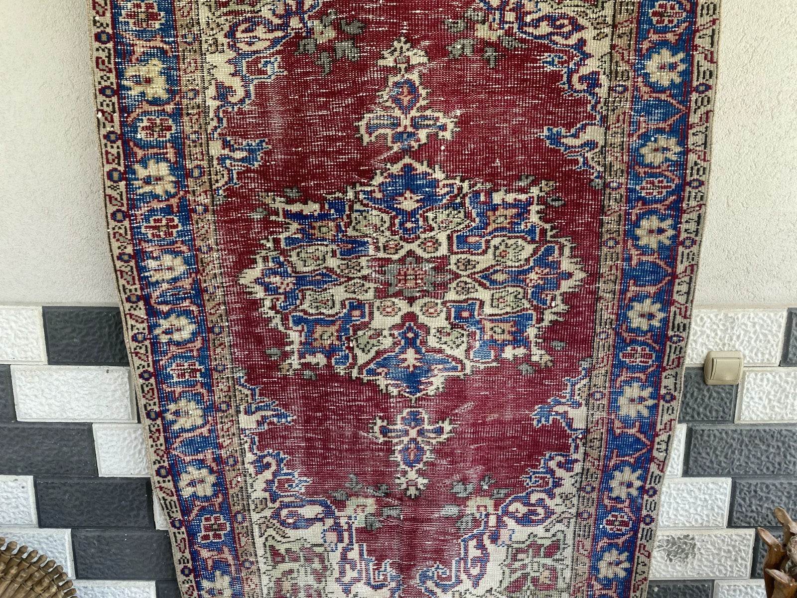Pre 1970’s ANTIQUE ANATOLIAN FARMHOUSE RUG - GEOMETRIC TRIBAL TURKISH VINTAGE