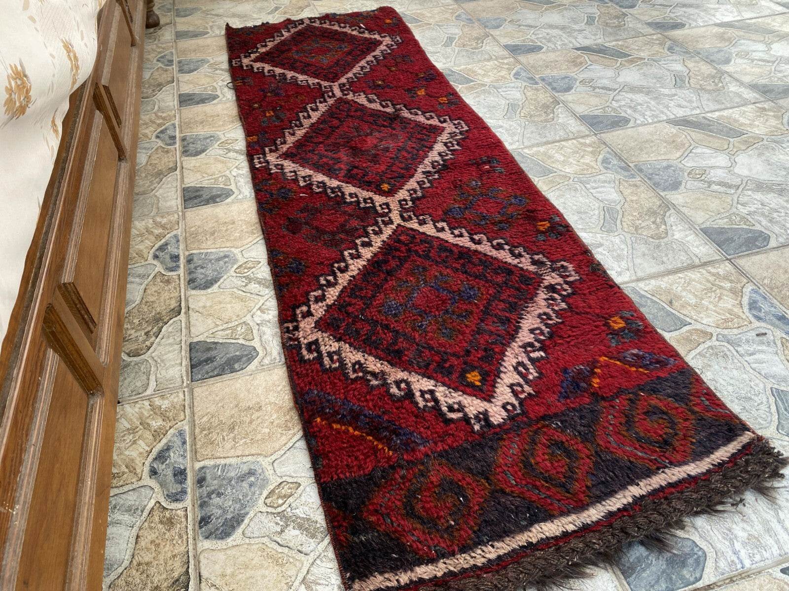 Vintage Kurdish Wool Runner, 1970s Handwoven TribalTurkish Red Rug 1'9'' x 5'6''