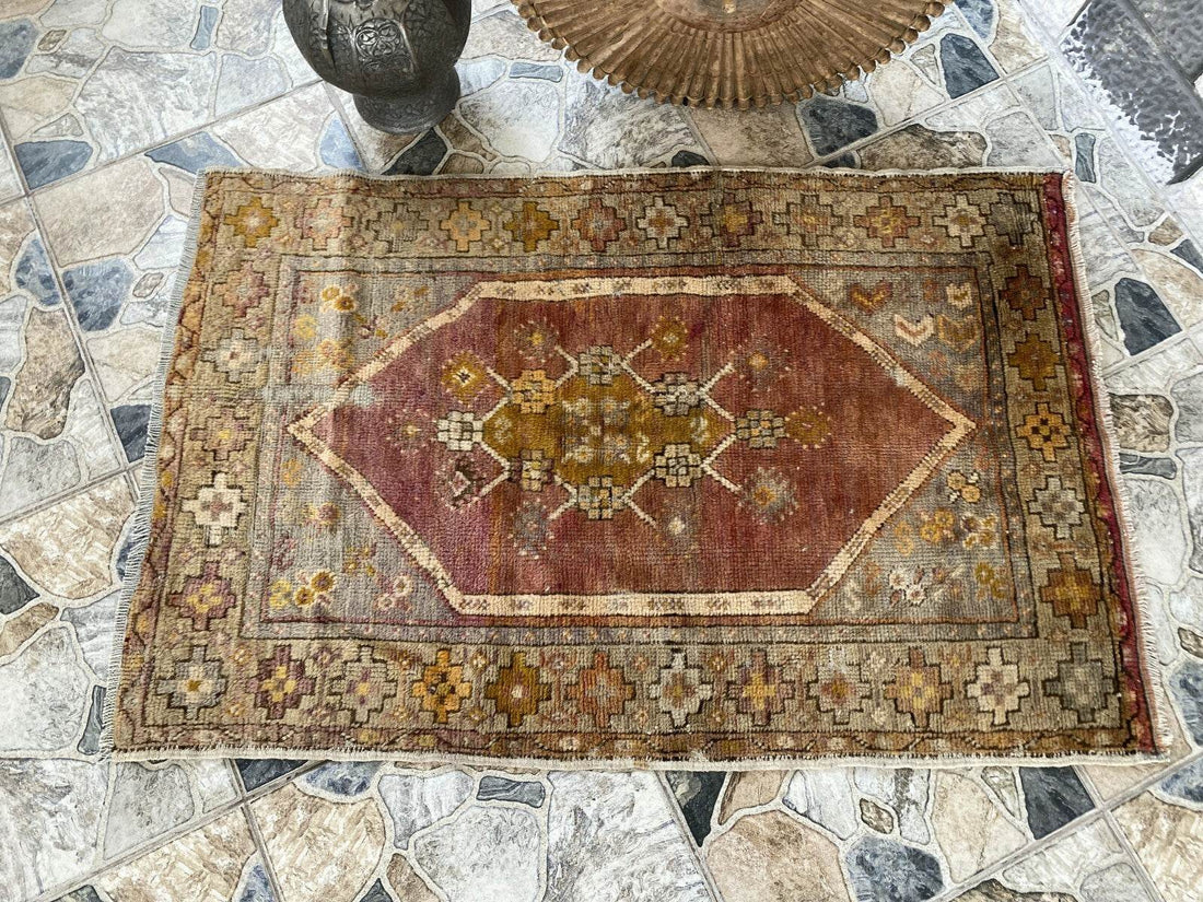 Vintage Turkish Anatolian Rug | 2.6 x 4 ft | Hand-Knotted Wool Rustic Farmhouse