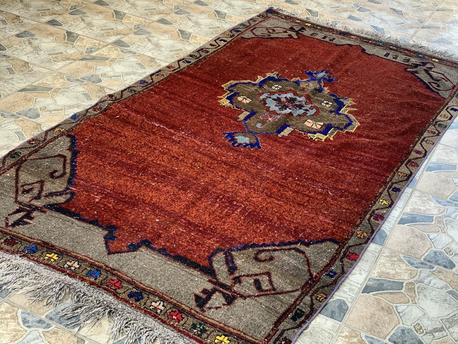 Vintage Rug, Anatolian Tribal Kilim TURKISH OUSHAK Geometric Farmhouse 4.5x9.3ft