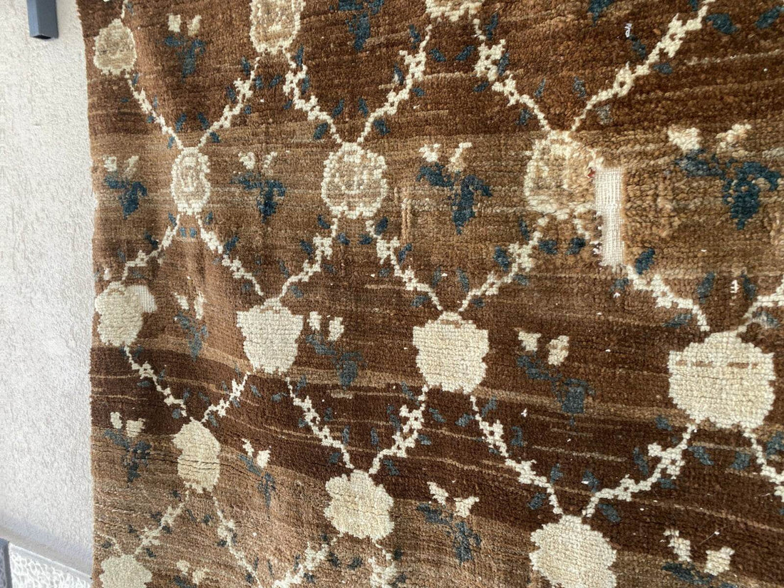 Vintage Kurdish Oushak Rug, 1980s Turkish Anatolian Hand-Knotted Wool Runner Rug