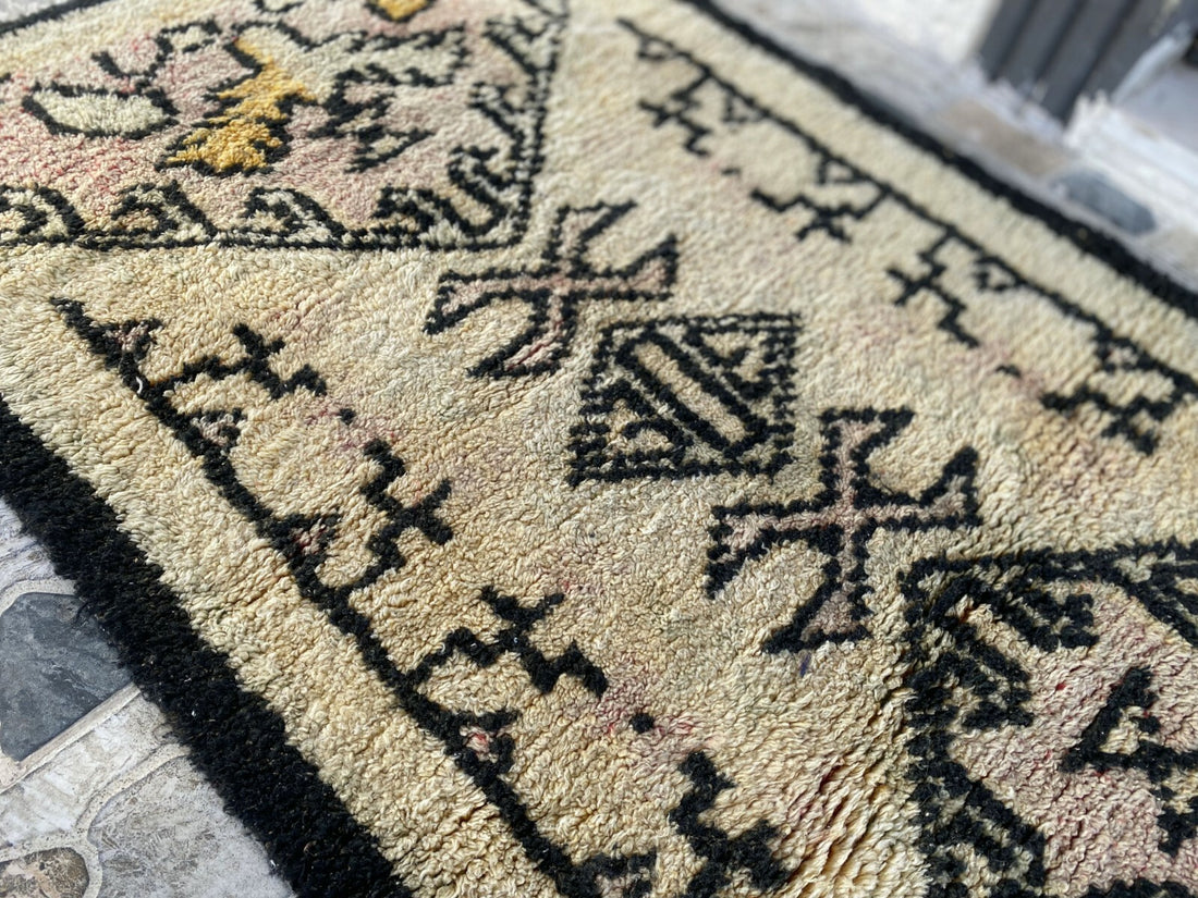 Geometric Kurdish Vintage Rug | Hand-Knotted Wool Area Oushak Carpet 2'10"x5'0"