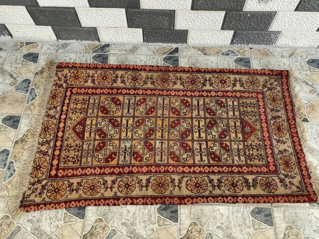 Pre 1920’s ANTIQUE ARMENIAN AREA RUG GEOMETRIC TRIBAL FARMHOUSE VINTAGE CARPET