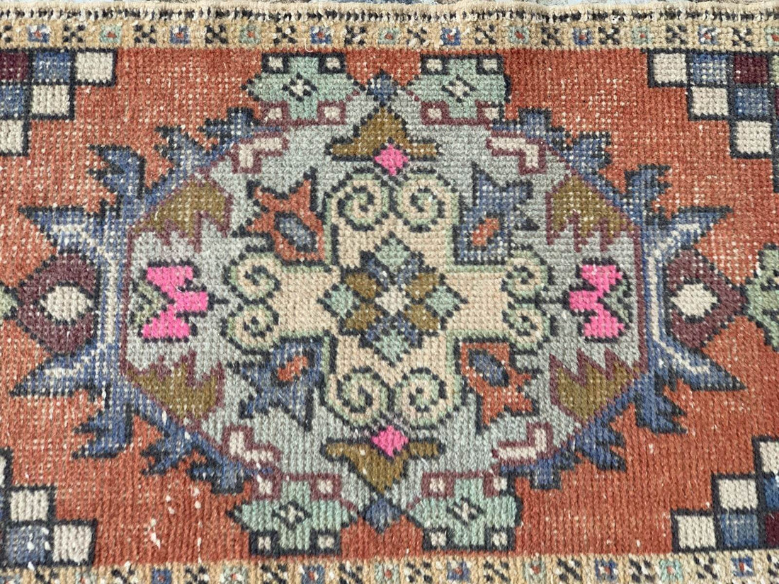 Geometric Turkish Vintage Rug * Tribal Farmhouse Anatolian HandmadeRug 1.6x2.8Ft