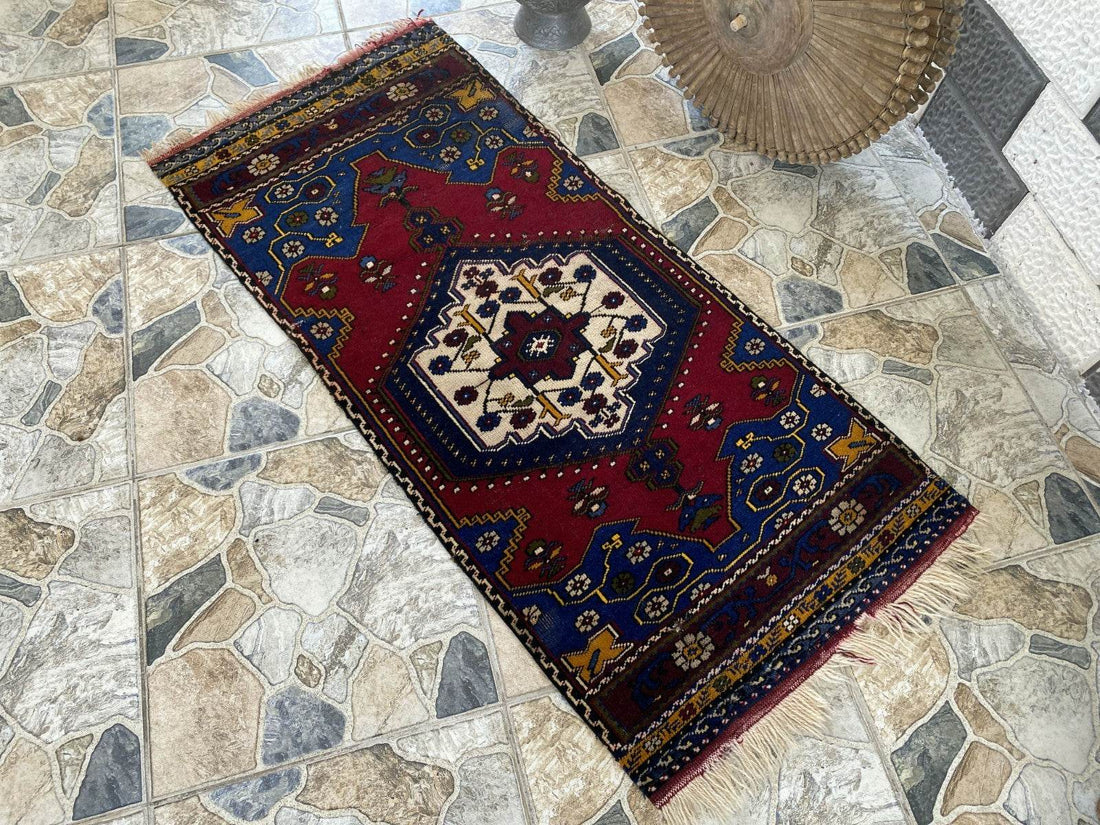 Vintage Rug | Wool Small Antique Farmhouse Anatolian Handmade Turkish Rug 2x4ft