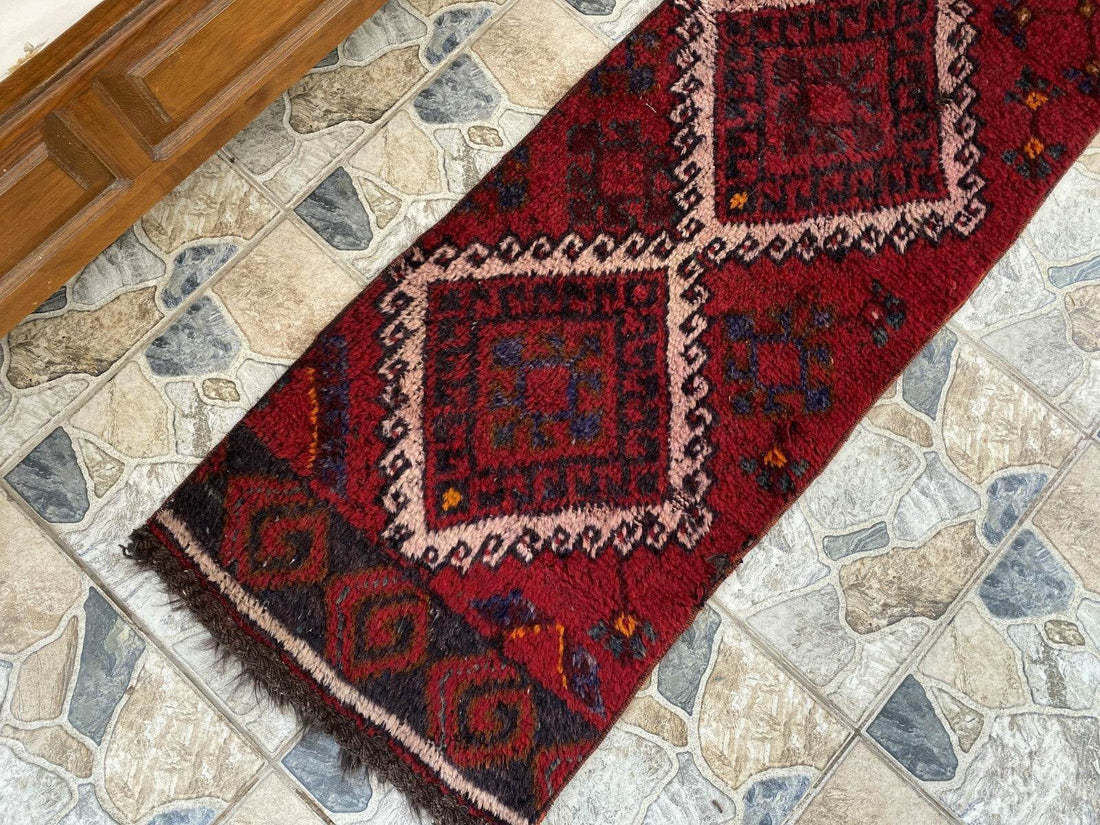 Vintage Kurdish Wool Runner, 1970s Handwoven TribalTurkish Red Rug 1'9'' x 5'6''