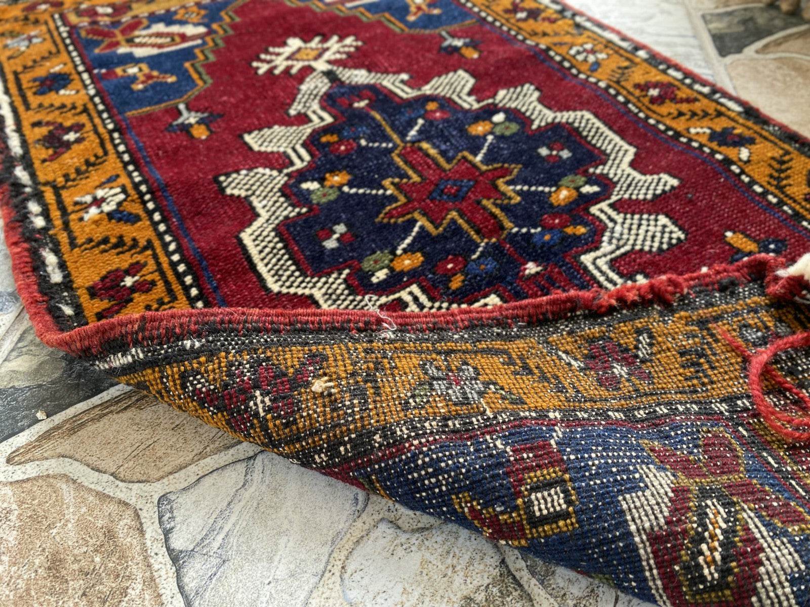 Small Vintage Wool Rug | 1.6 x 3.0 ft Hand-Knotted Anatolian Faded Medallion Rug