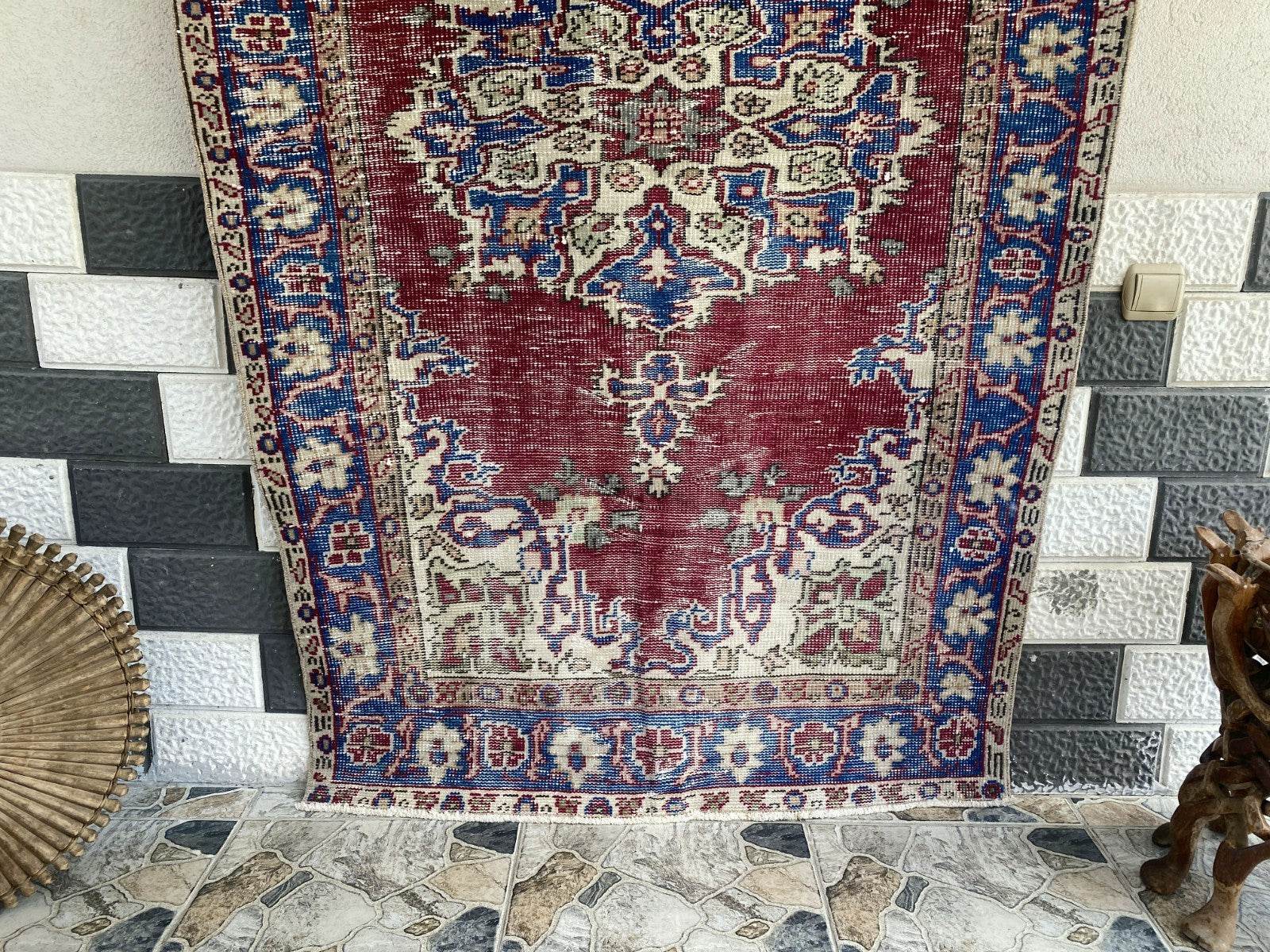 Pre 1970’s ANTIQUE ANATOLIAN FARMHOUSE RUG - GEOMETRIC TRIBAL TURKISH VINTAGE