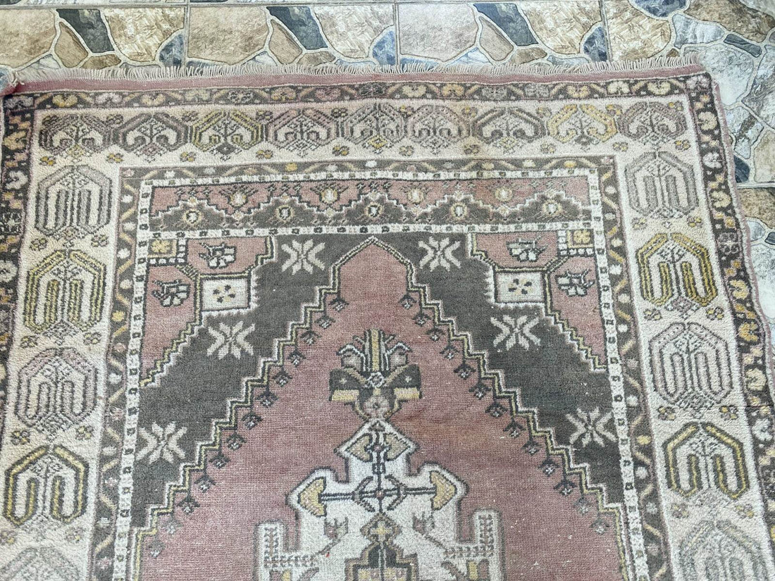 Vintage Turkish Anatolian Rug | 4.7 x 8.7 ft | Hand-Knotted Wool Tribal Carpet