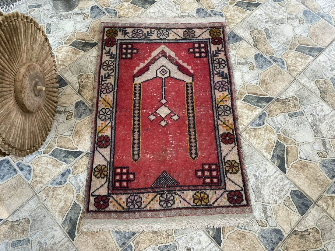 Vintage Turkish Oushak Prayer Rug | 2x3 ft | Hand-Knotted Wool Anatolian Tribal