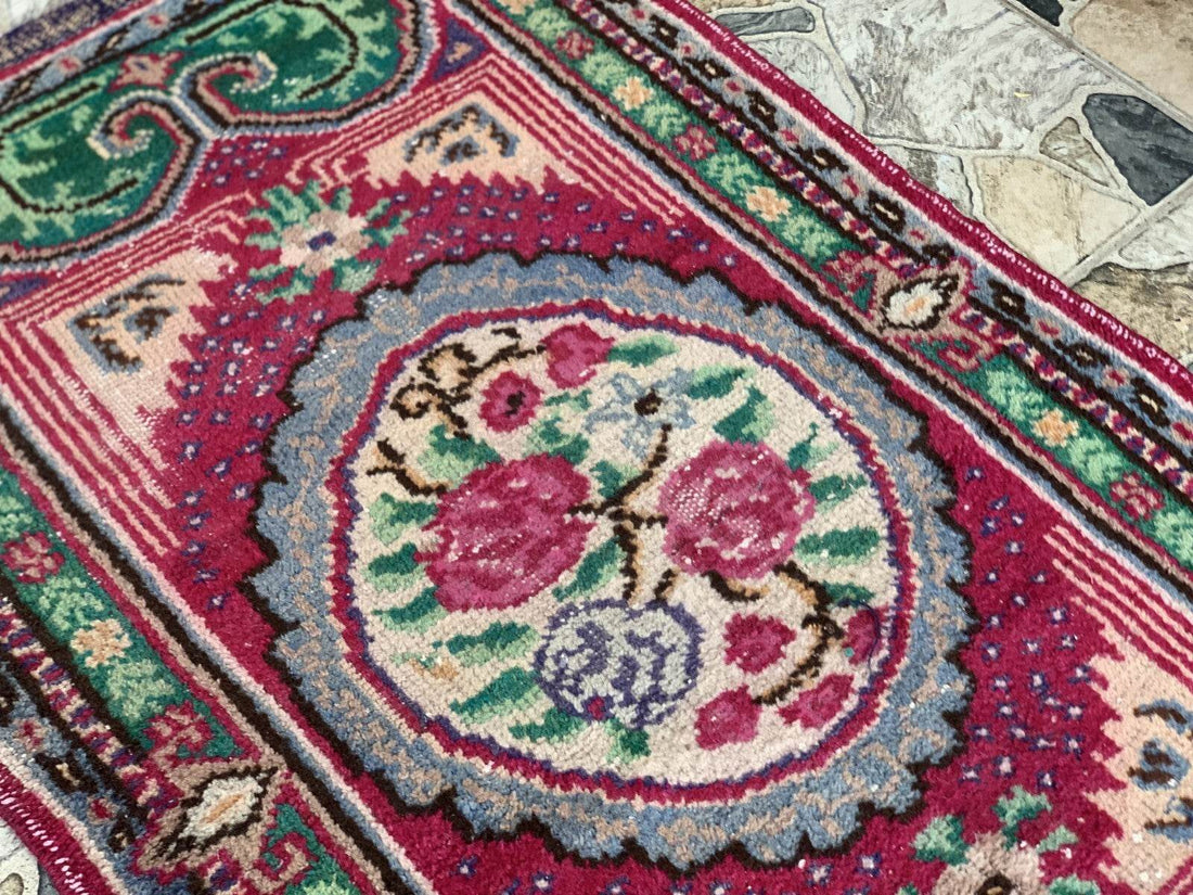 Small Turkish Vintage Oushak Rug Handmade Farmhouse Geometric Wool Rug 2.5x4.1ft