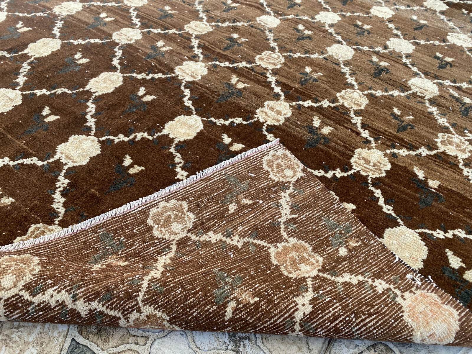 Vintage Kurdish Oushak Rug, 1980s Turkish Anatolian Hand-Knotted Wool Runner Rug