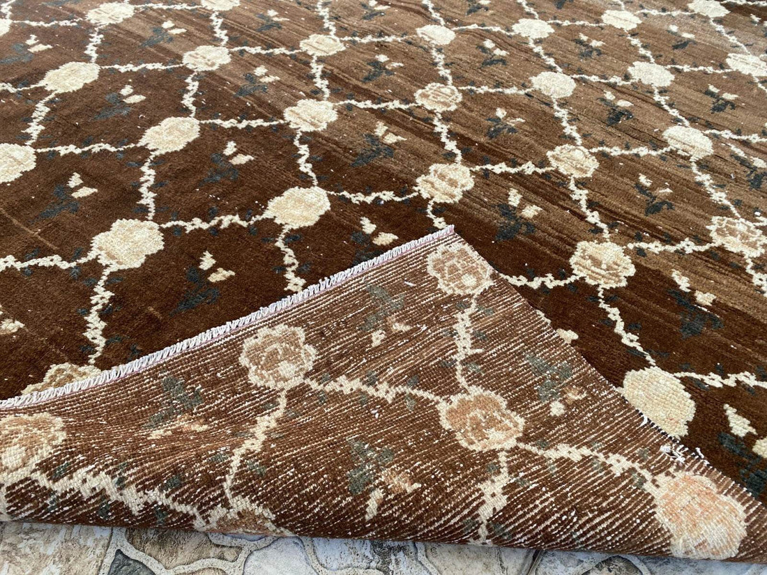 Vintage Kurdish Oushak Rug, 1980s Turkish Anatolian Hand-Knotted Wool Runner Rug