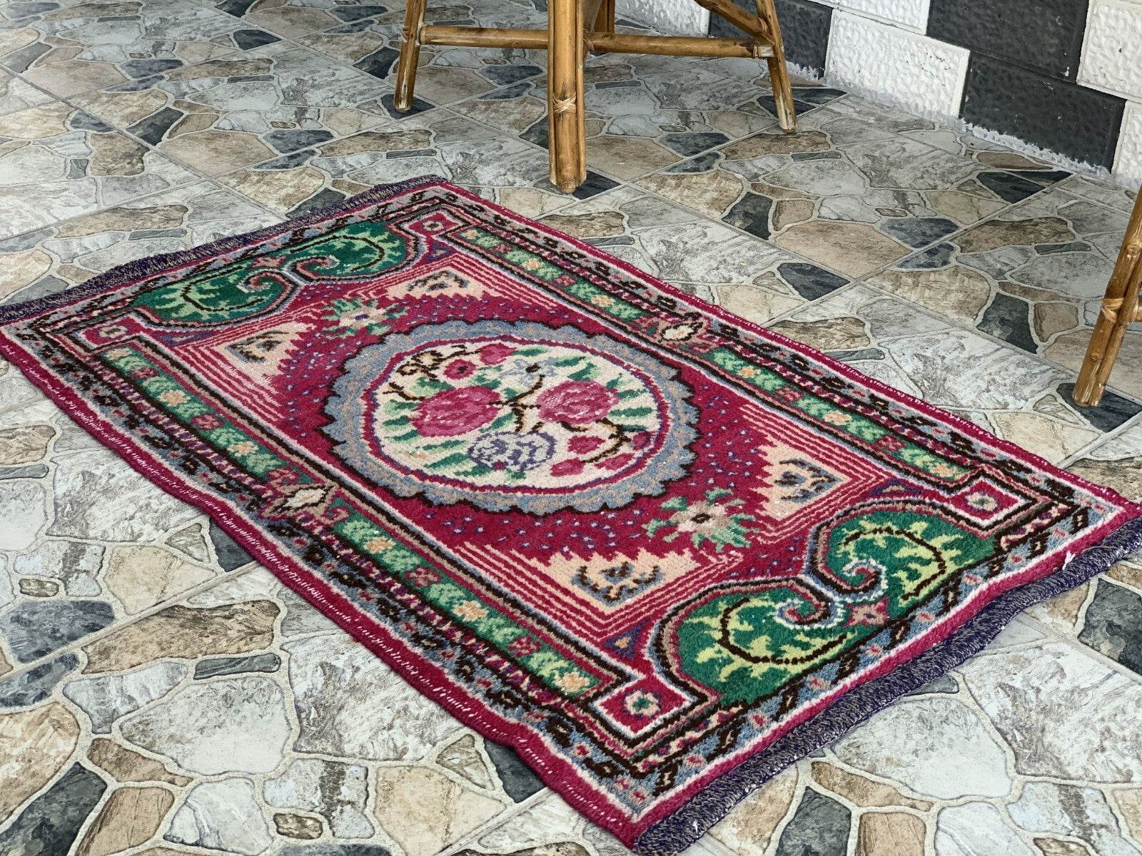 Small Turkish Vintage Oushak Rug Handmade Farmhouse Geometric Wool Rug 2.5x4.1ft