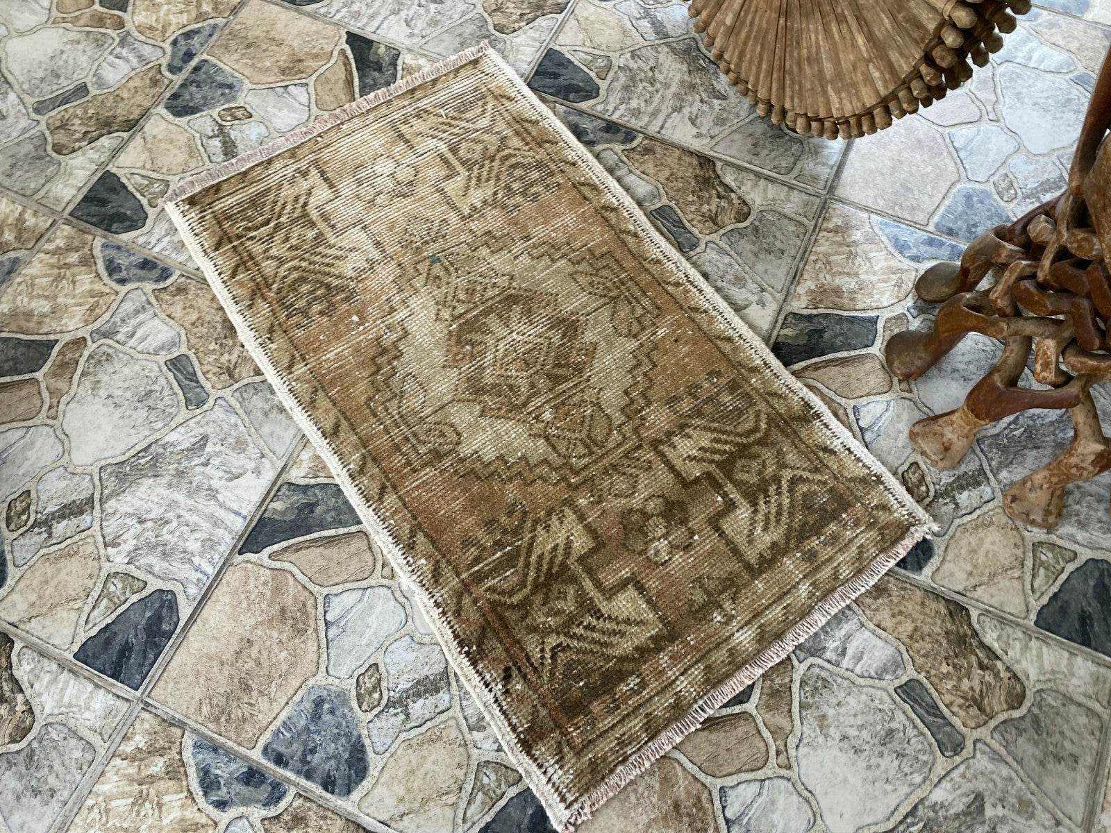 Vintage Turkish Oushak Rug | Pre-1970s Anatolian Farmhouse Carpet Geometric Rug