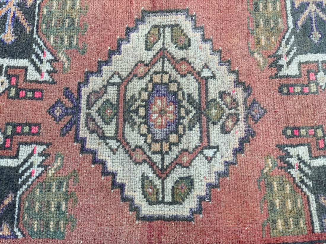Small Vintage Turkish Rug, Oushak Wool Handmade Farmhouse Geometric 1.8 x 2.9 ft