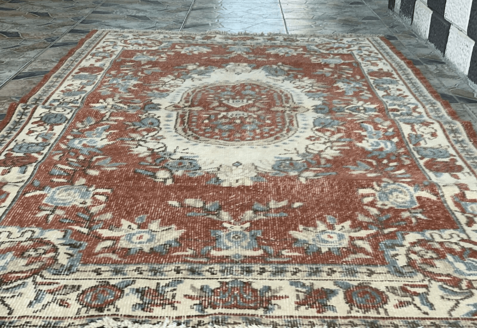 Turkish Vintage Geometric Rug,Farmhouse Vintage Anatolian Village Rug 3.9x6.9 ft