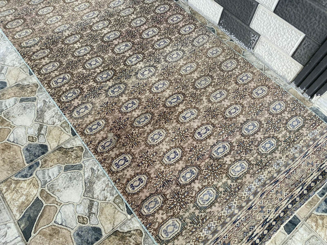 Vintage Oushak Farmhouse Rug, Turkish Anatolian Handknotted Wool Runner 3x9 ft