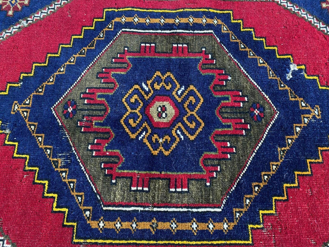 Turkish Vintage Rug,Geometric Farmhouse Antique Anatolian Village Rug 2.7x6 Ft