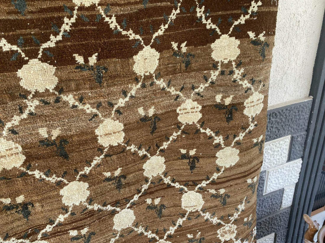 Vintage Kurdish Oushak Rug, 1980s Turkish Anatolian Hand-Knotted Wool Runner Rug