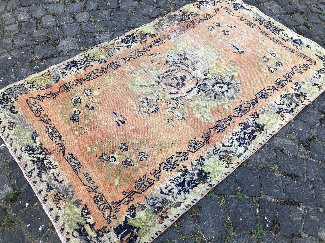 Vintage Oushak Farmhouse Rug, Handknotted Turkish Anatolian Wool Area Rug 3x5 ft