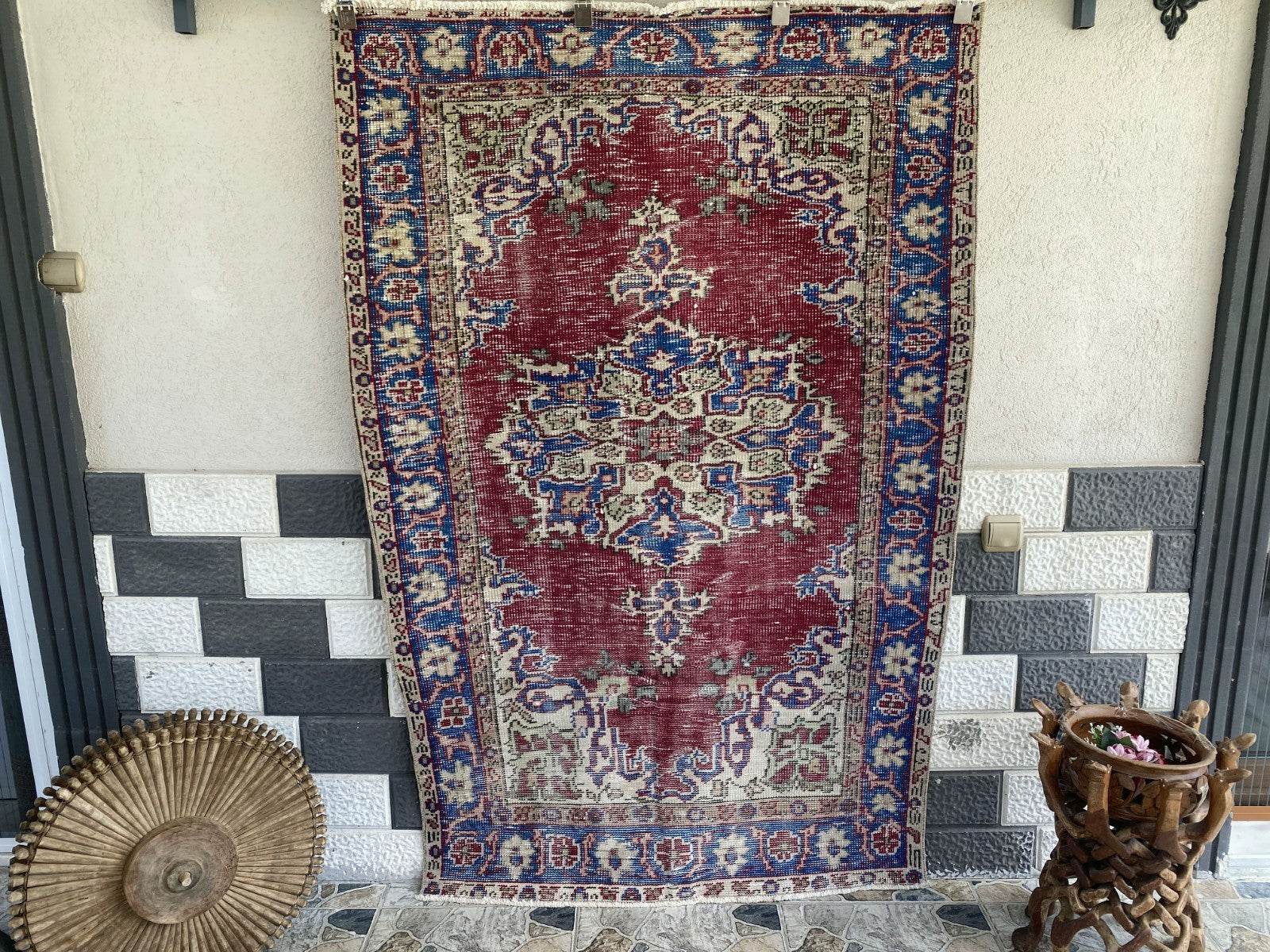 Pre 1970’s ANTIQUE ANATOLIAN FARMHOUSE RUG - GEOMETRIC TRIBAL TURKISH VINTAGE