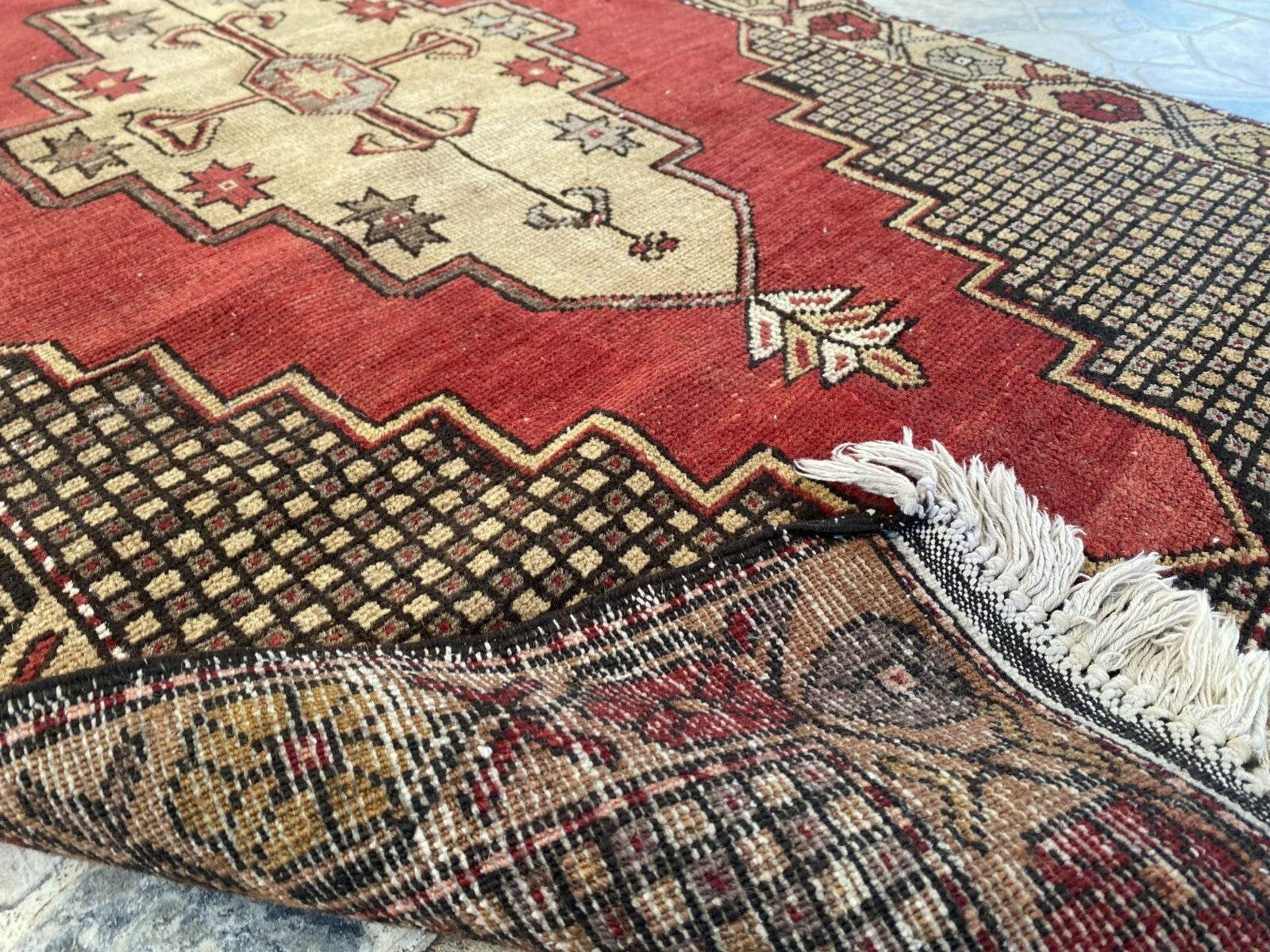 Pre 1980’s ANTIQUE ANATOLIAN FARMHOUSE RUG - GEOMETRIC TRIBAL TURKISH VINTAGE