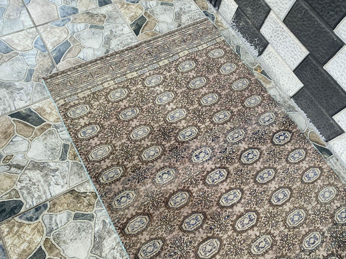 Vintage Oushak Farmhouse Rug, Turkish Anatolian Handknotted Wool Runner 3x9 ft