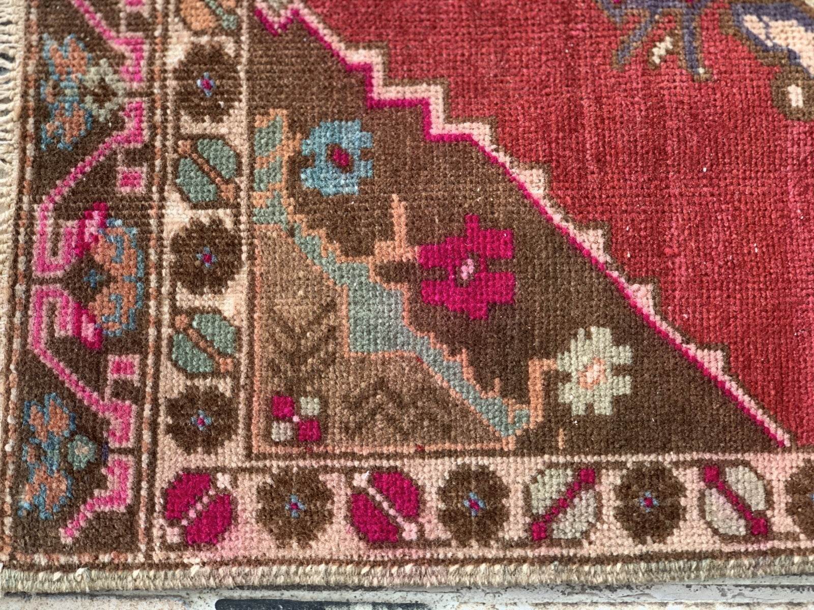 Vintage Turkish Oushak Rug, Geometric Farmhouse Antique Anatolian Rug 1.8x3.4ft
