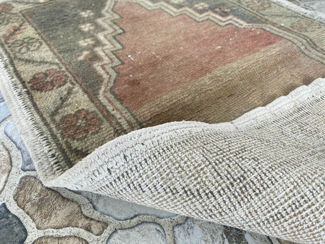 Vintage Turkish Oushak Prayer Rug | 2x3 ft | Hand-Knotted Wool Anatolian Tribal