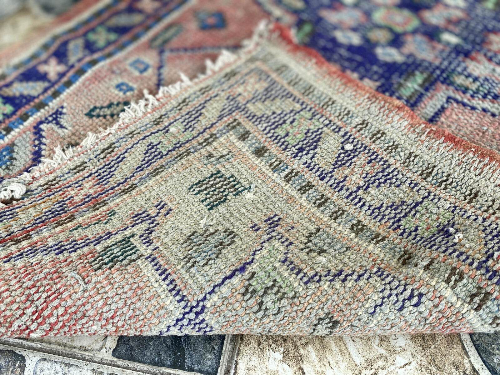 Turkish Vintage Rug, Farmhouse Geometric Hand-Knotted Wool Medallion Rug 2x4 ft