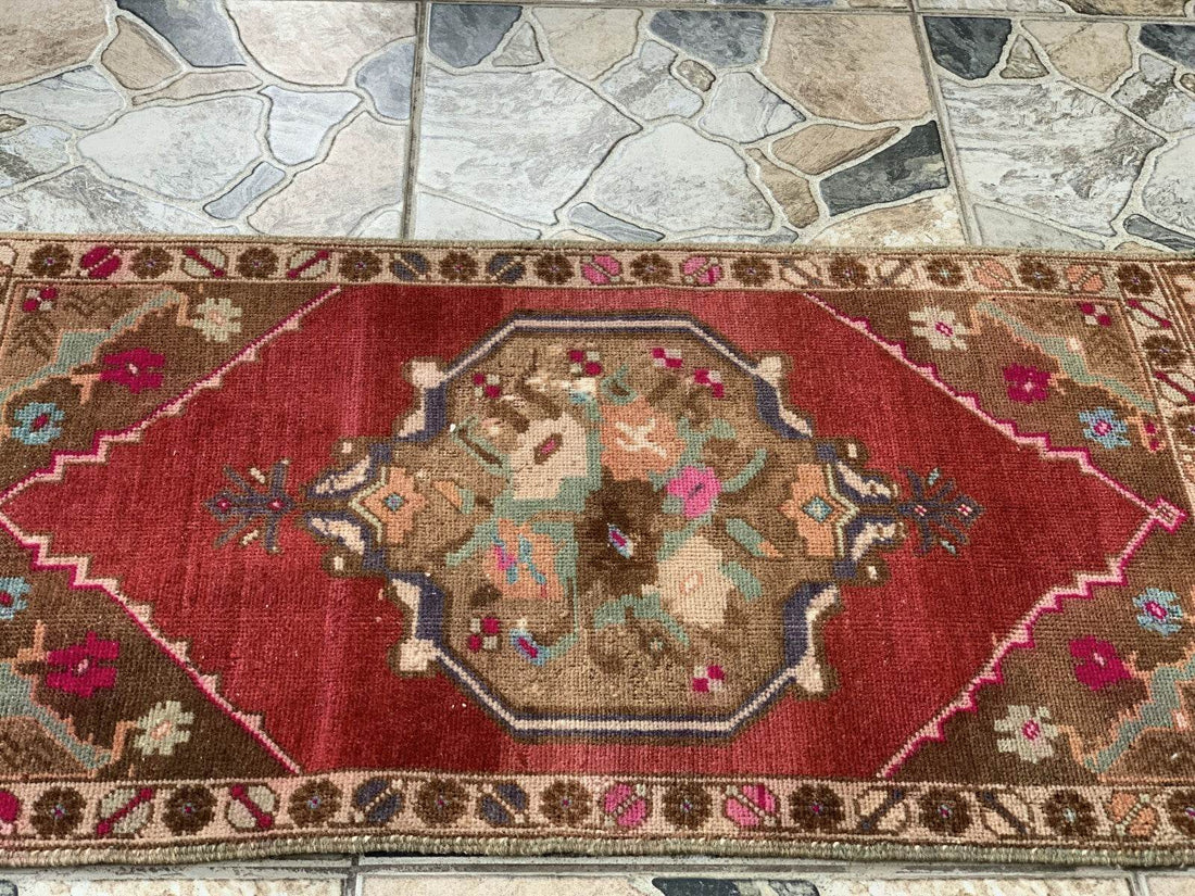 Vintage Turkish Oushak Rug, Geometric Farmhouse Antique Anatolian Rug 1.8x3.4ft
