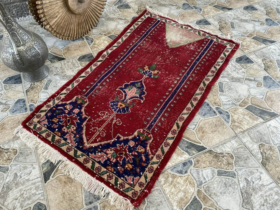 Pre 1980’s ANTIQUE ANATOLIAN FARMHOUSE RUG - GEOMETRIC PRAYER TURKISH VINTAGE