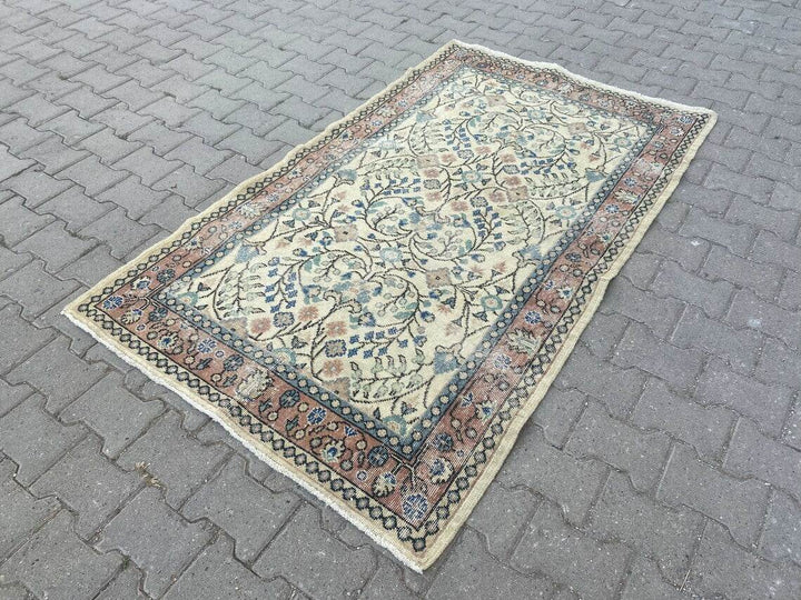 VINTAGE WOOL RUG HANDMADE Area TURKISH ORIENTAL OUSHAK FARMHOUSE 3.8 x 6.5 ft