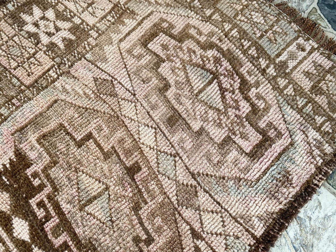 Vintage Kurdish Herki Rug | 1960s Brown Anatolian Hand-Knotted Wool Runner Rug