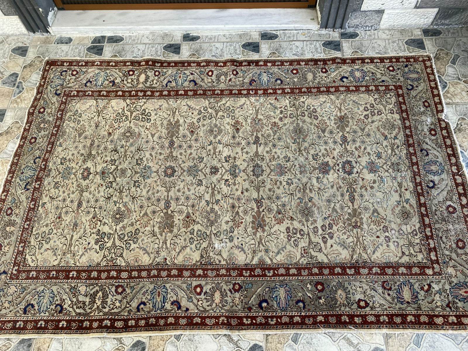 Vintage Anatolian Area Rug | 4.5x6.8 ft Antique Turkish Oushak | Faded Farmhouse